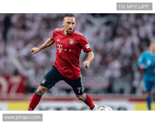 足球球星为不公平发声：揭示运动场上的隐性不公与挑战权力的声音